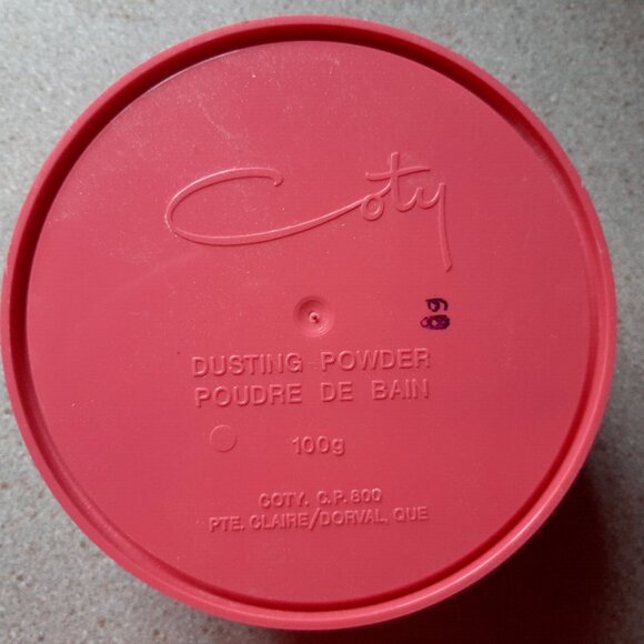 New Vintage L'Aimant Dusting Powder with Puff 100g by Coty - Picture 2 of 2